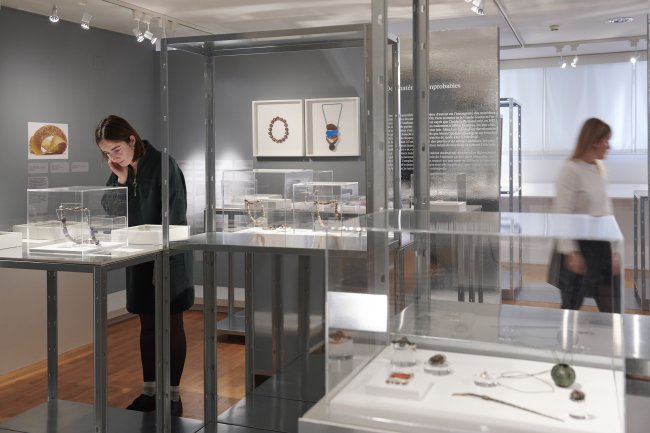 Création jurassienne de bijoux - visite commentée de l'exposition